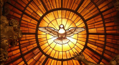 Oración de consagración al Espíritu Santo / Por P. Carlos García Malo