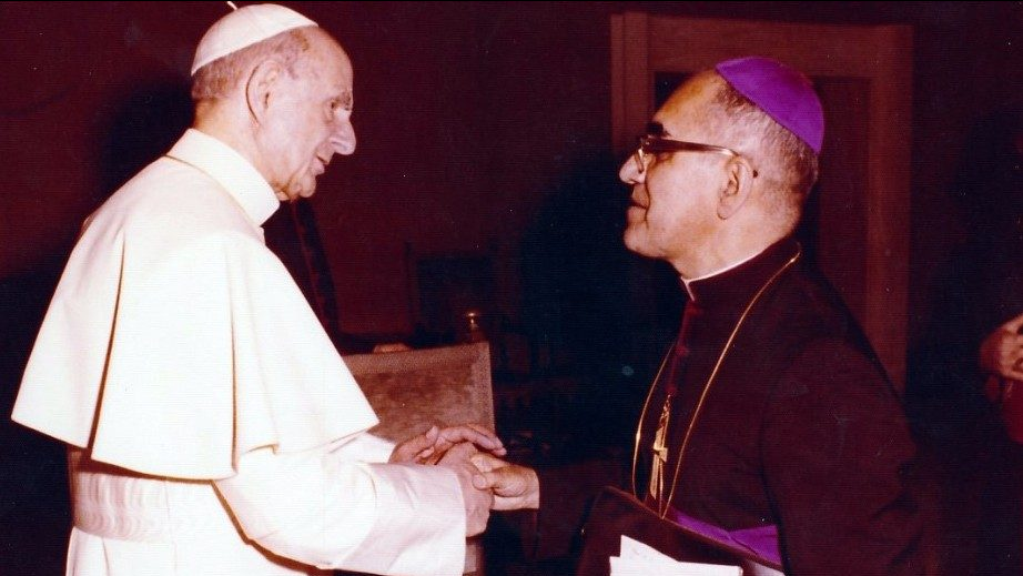 Pablo VI y Óscar Romero
