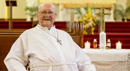 Stanley Everett luchó en II Guerra Mundial en 17 países, se bautiza con 95 años: «Es la comunión lo que acerca más a Cristo»