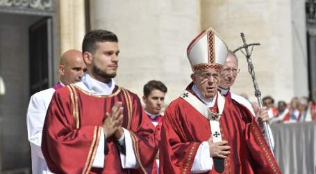 Papa Francisco en homilía de San Pedro y San Pablo 29-6-18: «Confesar la fe es identificar los «secreteos» del maligno»