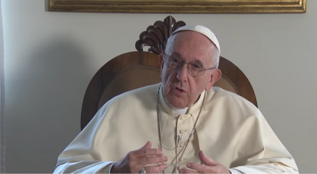Papa Francisco pide rezar en julio “para que los sacerdotes se sientan confortados por la amistad con el Señor y con los hermanos”