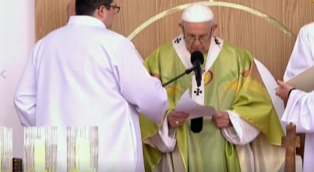 El Papa pide perdón en el acto penitencial de la Misa en Irlanda por abusos en la Iglesia y por los chicos alejados de sus madres