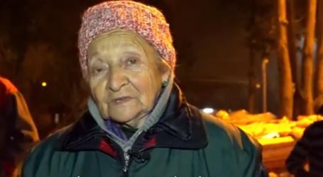 Elena Donaire, 87 años, hace 40 que atiende a gente sin hogar: «le prometí a san Alberto Hurtado, con quien comencé, seguir sirviendo»