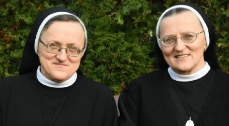 Elizabeth y Gabriela, gemelas separadas al nacer, llevadas por Dios a ser monjas en el mismo convento: «Nuestra madre obró desde el cielo en pos de nuestra vocación»