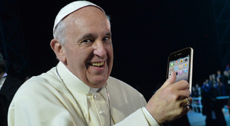 El Papa en Mensaje para la Jornada Mundial de las Comunicaciones Sociales: «El uso de las redes sociales es complementario al encuentro en carne y hueso»