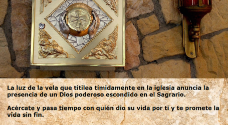La luz de la vela anuncia la presencia de un Dios poderoso en el Sagrario / Por P. Carlos García Malo
