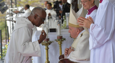 Santa Misa presidida por el Papa Francisco en el Monumento de María Reina de la Paz en Mauricio, 9-9-19