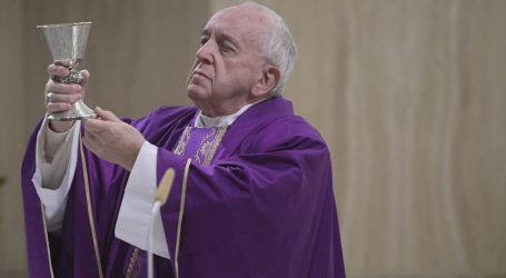 Papa Francisco en Santa Marta 10-12-19: «El Señor nos consuela, corrige y castiga con ternura»