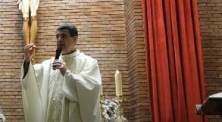 Santa Misa del jueves de la 7ª semana de Pascua, presidida por el P. Fernando Simón Rueda, en la Parroquia San Juan Crisóstomo de Madrid, 28-5-2020