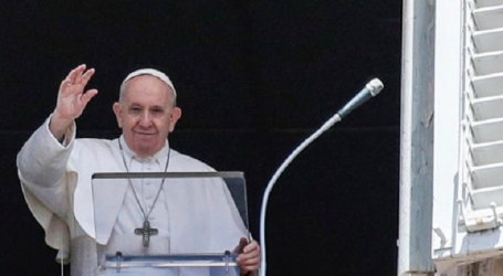 Papa Francisco en el Ángelus, 7-6-2020: «La Trinidad es Amor que salva al mundo»
