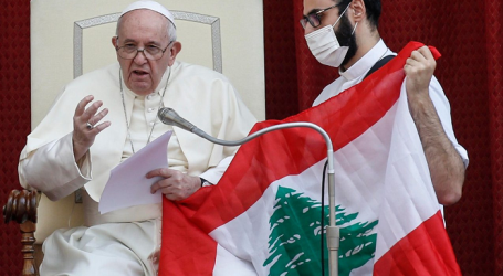 Papa Francisco al final de la Audiencia, 2-9-2020: «Invito a todos a vivir un día universal de oración y ayuno por el Líbano, el próximo viernes 4 de septiembre»