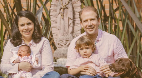 La hija de Ana Paula Morales, periodista, nació con cáncer y se sanó «por la Virgen de Lourdes, por santa Mariam de Jesús Crucificado a quien la encomendé, y por la gente que rezó»