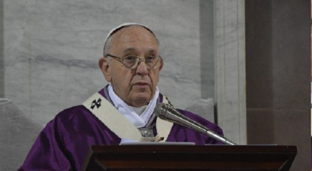 Papa Francisco en Mensaje para la Cuaresma: «Camino de conversión y oración para compartir nuestros bienes que nos ayuda a reconsiderar la fe que viene de Cristo vivo»