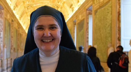 Emanuela Edwards, trabajó en la banca y de consultora pero es monja y guía de los Museos Vaticanos: «Siempre amé al Señor. El amor por Él sobrepasa todos los demás amores»