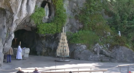 Rosario en el Santuario de Lourdes: Misterios Dolorosos, 7-5-2021