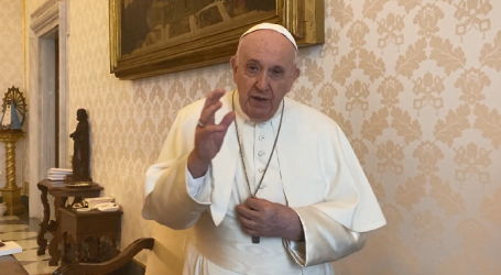 Papa Francisco a peregrinos en Fátima: «Es el momento de pedirle a la Madre por todo el mundo. Tenemos una madre que nos quiere mucho»