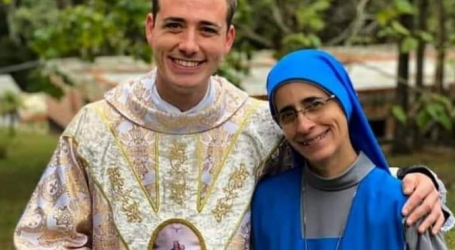 Jonas Magno de Oliveira sintió la llamada de Dios a los 8 años y él es sacerdote y su madre monja contemplativa: «Estamos siguiendo a Cristo en el mismo camino»