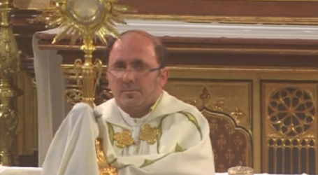 Adoración Eucarística con el P. Jesús Luis Sacristán en la Basílica de la Concepción de Madrid, 23-7-2021 
