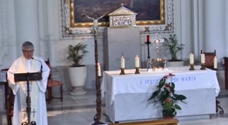 Misterios Gozosos del Santo Rosario en la capilla de Adoración Eucarística Perpetua de Toledo, 24-7-2021