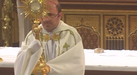 Adoración Eucarística con el P. Jesús Luis Sacristán en la Basílica de la Concepción de Madrid, 13-8-2021