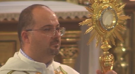 Adoración Eucarística con el P. Carmelo Donoso en la Basílica de la Concepción de Madrid, 16-8-2021