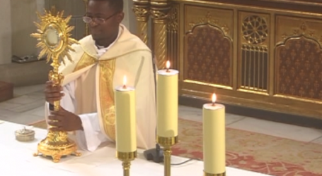 Adoración Eucarística con el P. Mateo Camota  en la Basílica de la Concepción de Madrid, 31-8-2021 