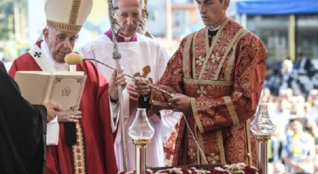 Santa Misa-Divina liturgia de San Juan Crisóstomo  presidida por el Papa Francisco, Eslovaquia, 14-9-2021