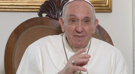Papa Francisco pide rezar en octubre «para que cada bautizado participe en la evangelización a través de su testimonio de vida»