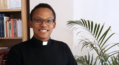 Maxi Troncoso, en 5 meses, fue bautizado, hizo la Primera Comunión y sintió el llamado al sacerdocio: «En la JMJ al ver un video de Juan Pablo II pensé entregarme a Dios»
