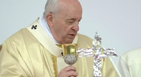 Santa Misa  presidida por el Papa Francisco en la Universidad Católica del Sagrado Corazón, 5-11-2021