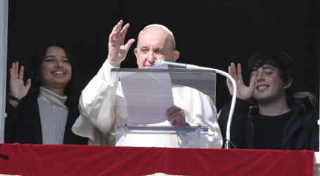 Papa Francisco en el Ángelus, 21-11-2021: «Cuando Jesús reina en el corazón, lo libera del sometimiento del mal, de la hipocresía, de las escapatorias, de las dobleces»