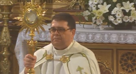 Adoración Eucarística con el P. Carlos Martínez, en la Basílica de la Concepción de Madrid, 22-11-2021