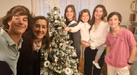 Elisa Ruiz y sus 5 hijos han superado la muerte de su esposo y padre de un cáncer antes de Navidad, hace 7 años, porqué él les enseño que «lo más importante en la vida es ir al cielo»