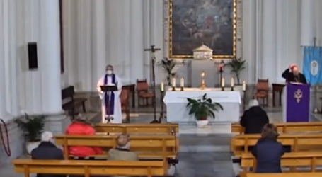 Misterios Gozosos del Santo Rosario en la capilla de Adoración Eucarística Perpetua de Toledo, 19-3-2022