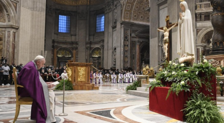 Papa Francisco consagra Rusia y Ucrania al Inmaculado Corazón de María, 25-3-2022: «Líbranos de la guerra, extingue el odio, enséñanos a perdonar, obtén la paz»