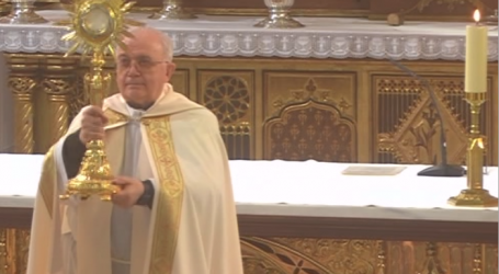 Adoración Eucarística con el P. Heliodoro Mira, en la Basílica de la Concepción de Madrid, 21-4-2022