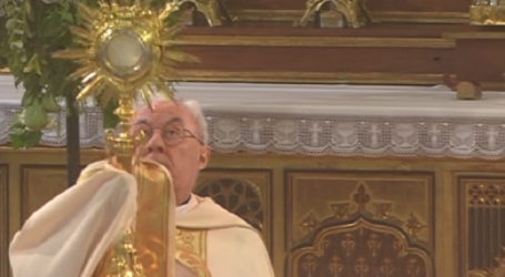 Adoración Eucarística con el P. José Aurelio Martín en la Basílica de la Concepción de Madrid, 9-5-2022