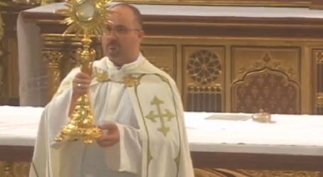 Adoración Eucarística con el P. Carmelo Donoso, en la Basílica de la Concepción de Madrid, 1-8-2022
