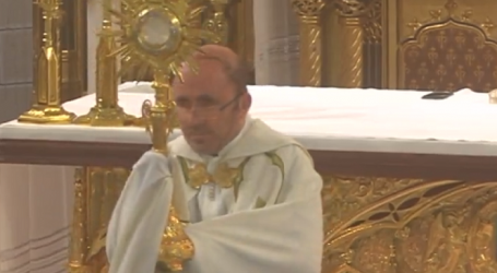 Adoración Eucarística con el P. Jesús Luis Sacristán, en la Basílica de la Concepción de Madrid, 3-8-2022