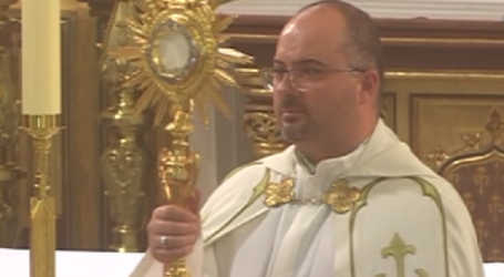 Adoración Eucarística con el P. Carmelo Donoso, en la Basílica de la Concepción de Madrid, 8-8-2022