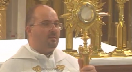 Adoración Eucarística con el P. Carmelo Donoso, en la Basílica de la Concepción de Madrid, 9-8-2022