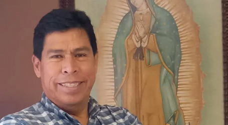 Jorge Luis Mujíca Yepez, economista: «Tenía cáncer agresivo, la médico dijo que me encomendara a la Virgen de Guadalupe, lo hice, el tumor desapareció y estoy sano»