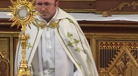 Adoración Eucarística con el P. Jesús Luis Sacristán en la Basílica de la Concepción de Madrid, 21-12-2022