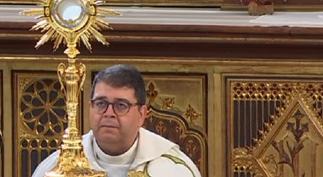 Adoración Eucarística con el P. Carlos Martínez, en la Basílica de la Concepción de Madrid, 13-2-2023