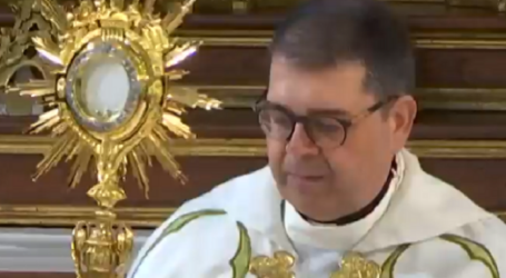 Adoración Eucarística con el P. Carlos Martínez en la Basílica de la Concepción de Madrid, 30-10-2023