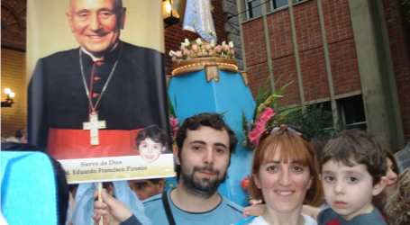 Juan Manuel Franco cuando tenía 15 meses iba a morir, sus padres rezaron al Cardenal Pironio, que será beato porque el niño se recuperó y el Papa Francisco ha aprobado el milagro